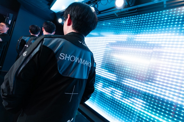 熊猫直播平台-关于NS碾压DK，ShowMaker单局斩获MVP强强对话小组赛，锁定晋级资格的信息