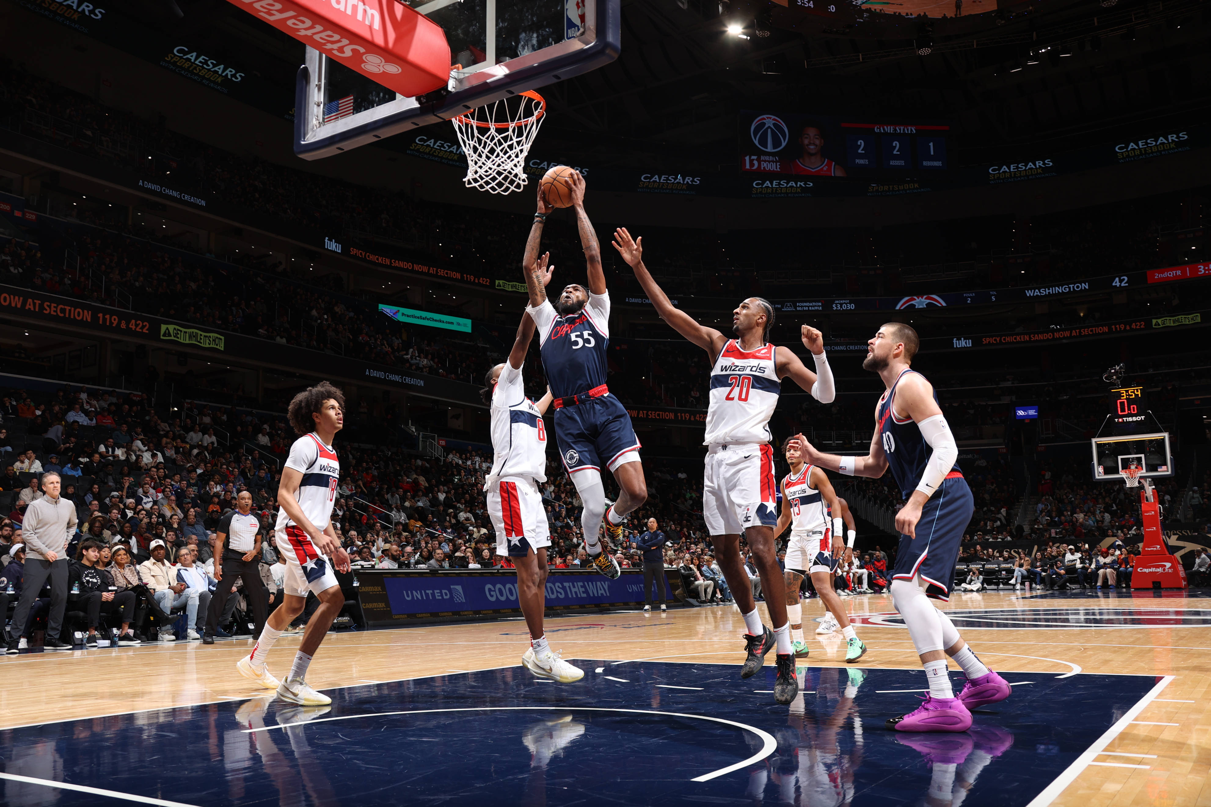 篮网碾压雄鹿B队，瓦兰丘纳斯爆发神勇