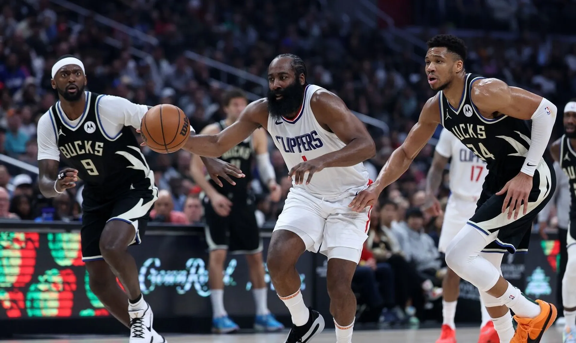 快船队继续胜出,巩固领先位置 快船队继续胜出,巩固领先位置