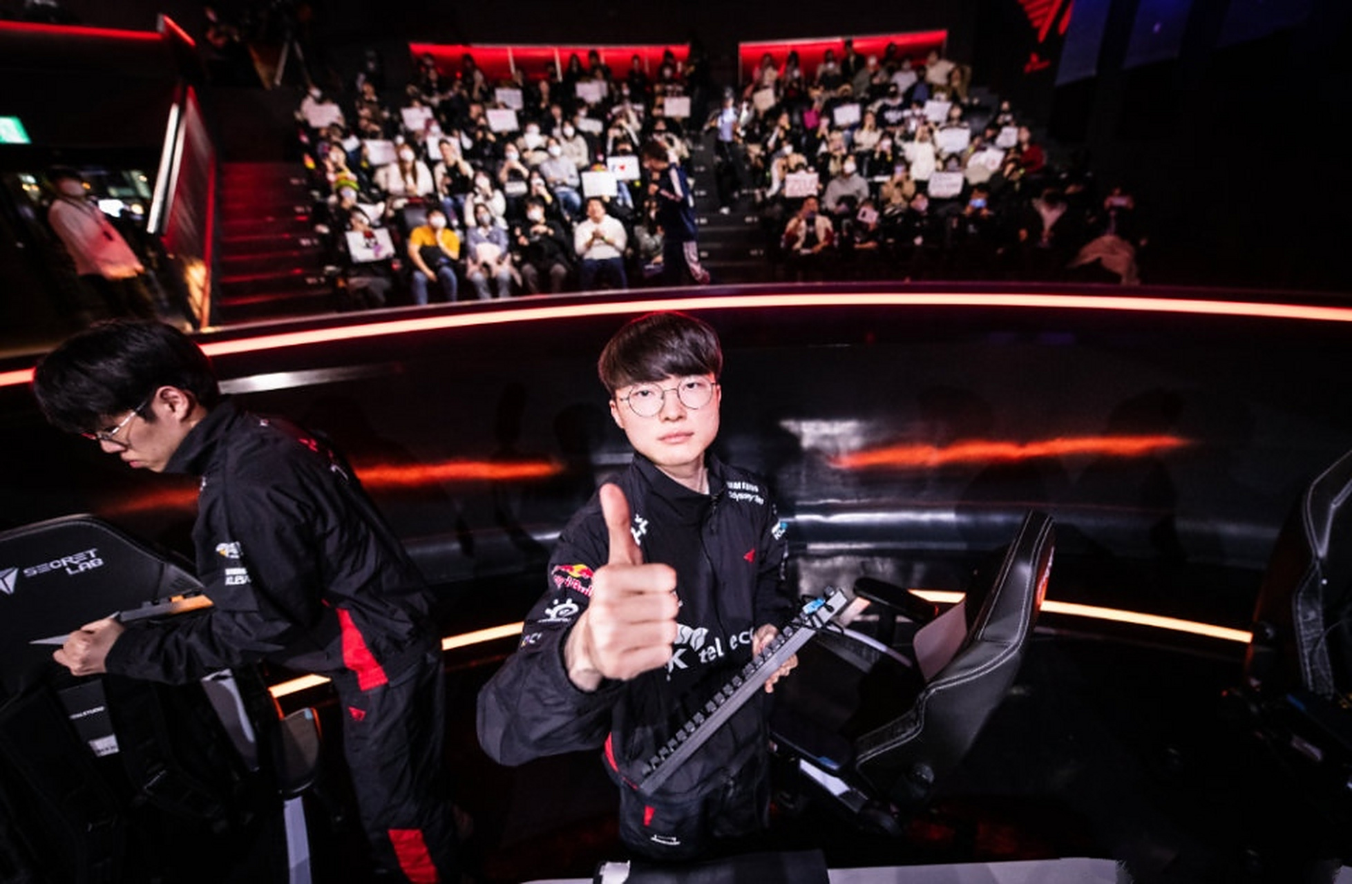 熊猫体育官方-DRX2力克FNC，Faker送出助攻