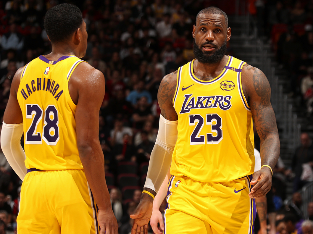 熊猫直播-热火B队鏖战湖人B队，伦纳德统治全场的简单介绍