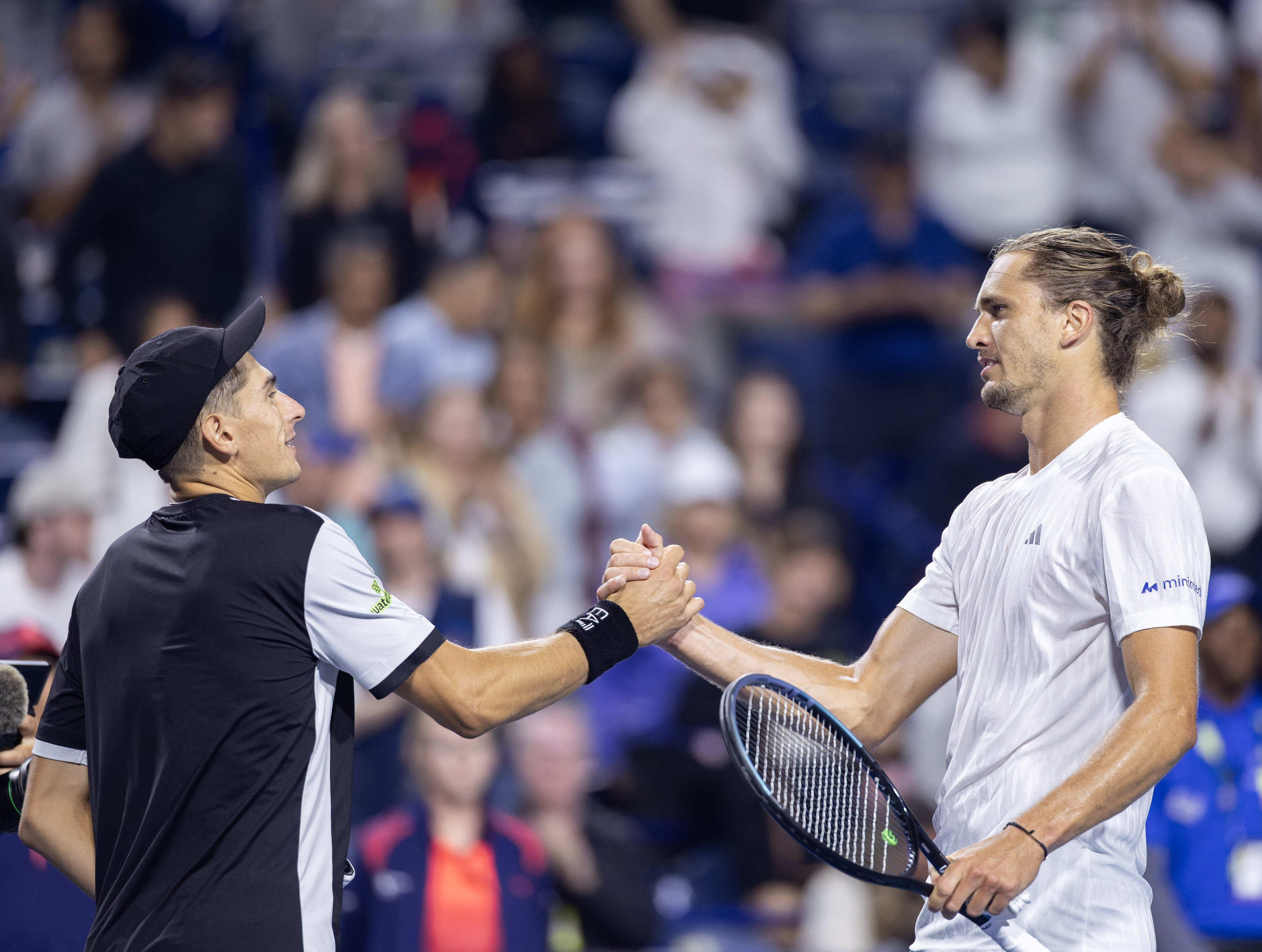 美国网球队力克欧洲网球队,兹维列夫一己之力扛起全队的简单介绍 美国网球队力克欧洲网球队,兹维列夫一己之力扛起全队的简单介绍