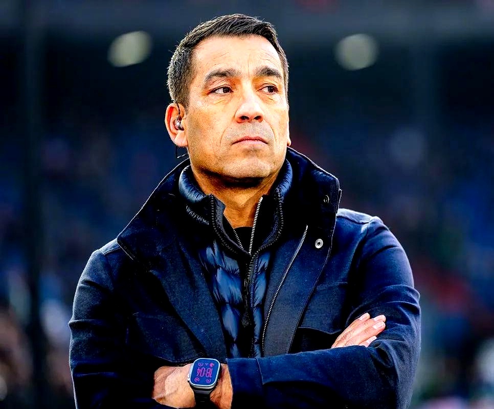 熊猫体育app-足球明星或将转会，引发球迷关注热潮